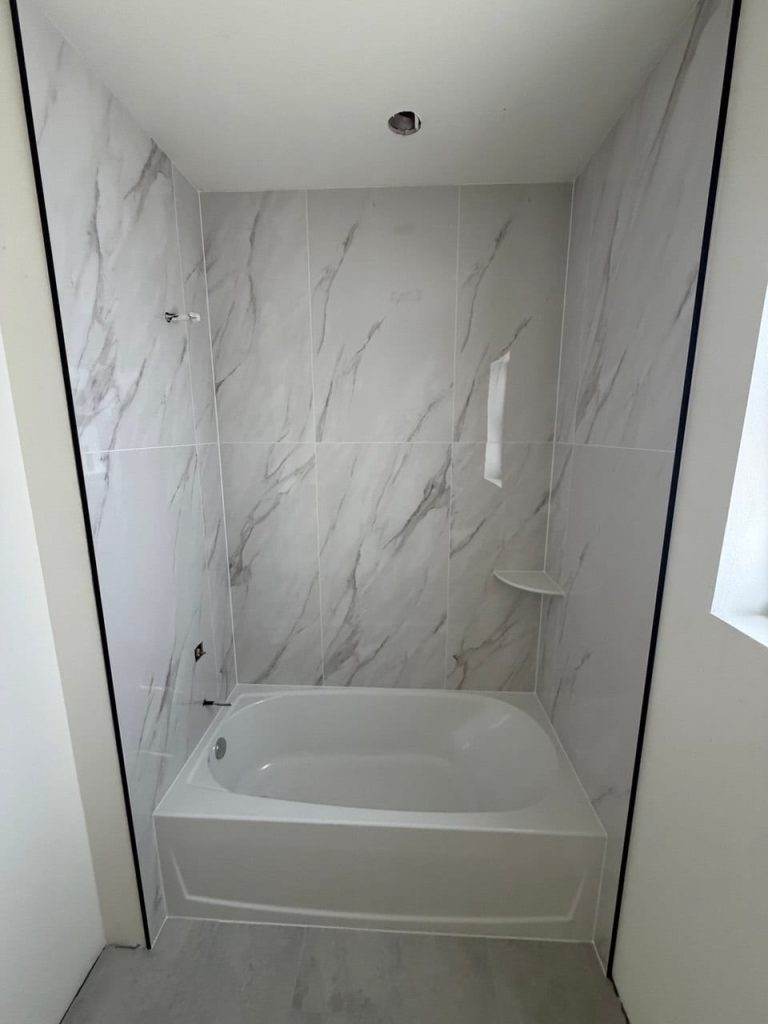 Tub Surround in Marble-Look Tile